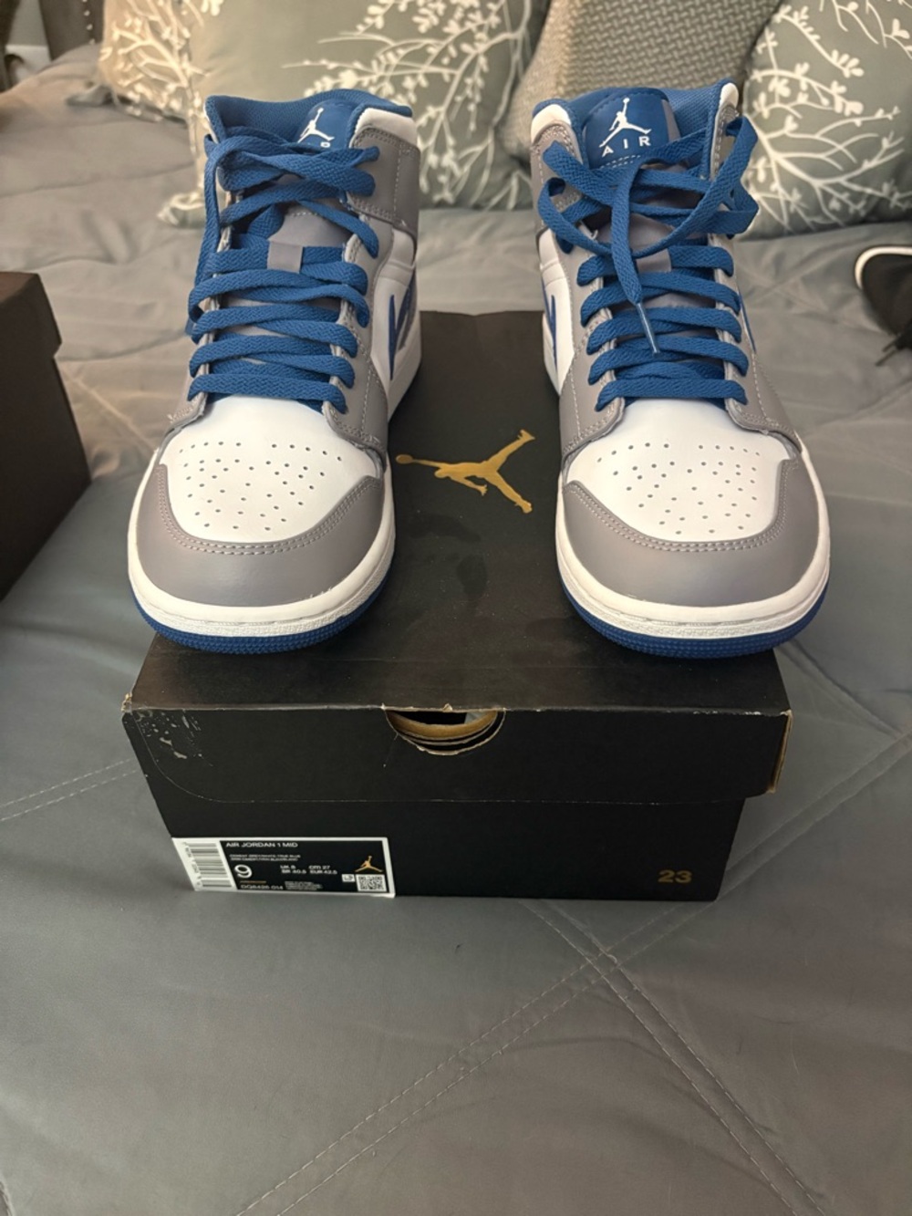 Nike Air Jordan 1 Mid - White, Gray & Blue